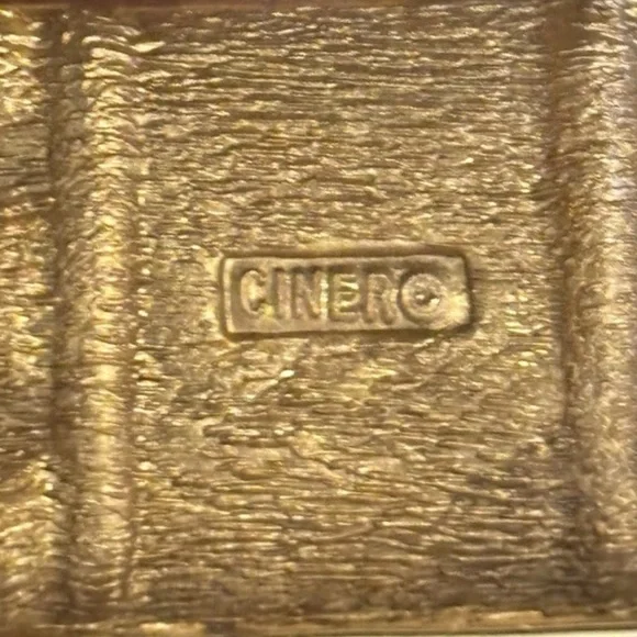 Rare Vintage Ciner Luxurious Gold Necklace with Vibrant Accents - Picture 5 of 5